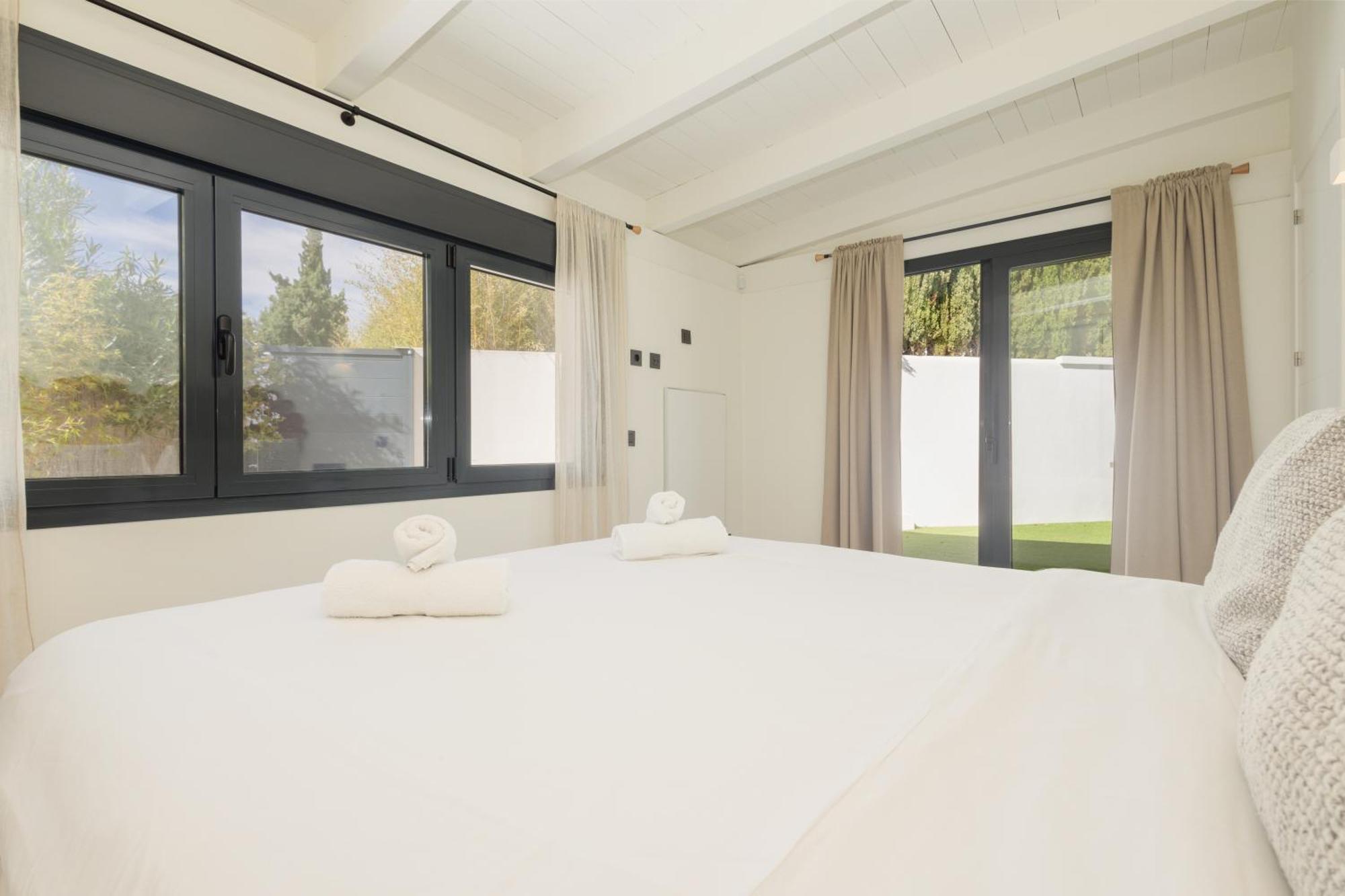 With Minimalist Decor, Pool And Bbq, Two Minutes' Walk From Costabella Villa Marbella